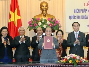 《越南宪法》为越南稳固发展提供政治保障